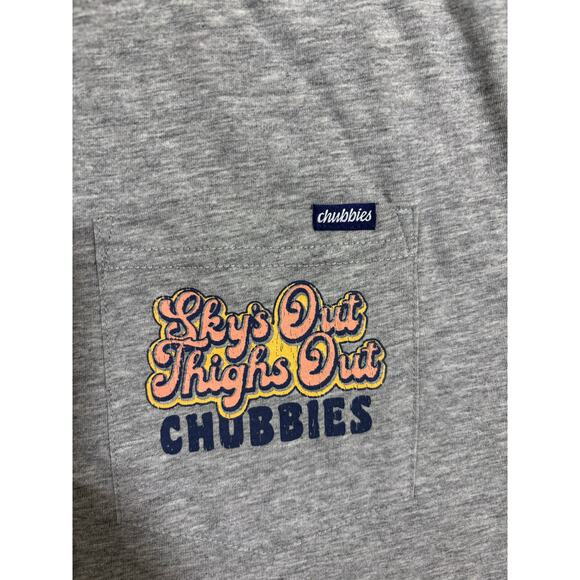 Chubbies “Sky’s Out Thighs Out” Graphic Pocket Tee XL Gray NWT Mens S Sleeve T - Picture 5 of 7